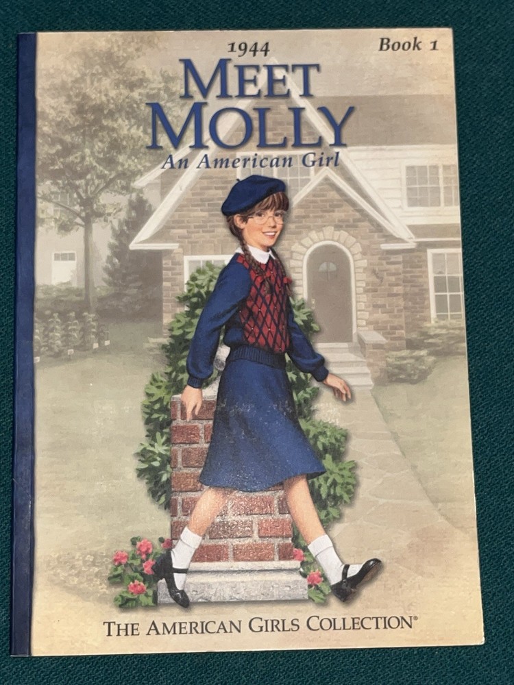 Meet Molly, An American Girl (1) by Valerie Tripp