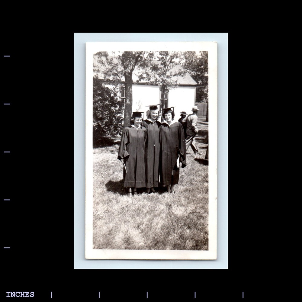 Old Vintage Photo WOMEN GRADUATION CAP AND GOWN