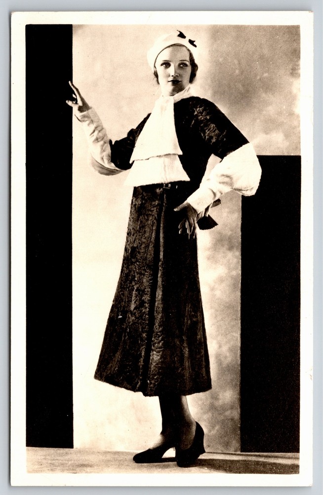 RPPC~1930s Fashion Model~Flowery Dress Black White Lace~Real Photo Postcard