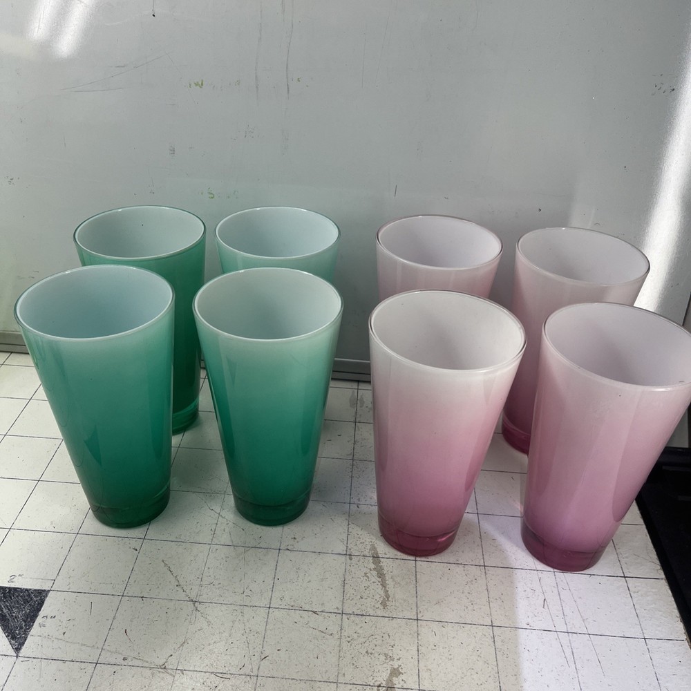 24oz Plastic Tumblers - Set of 8 Colorful Acrylic Drinking Cups