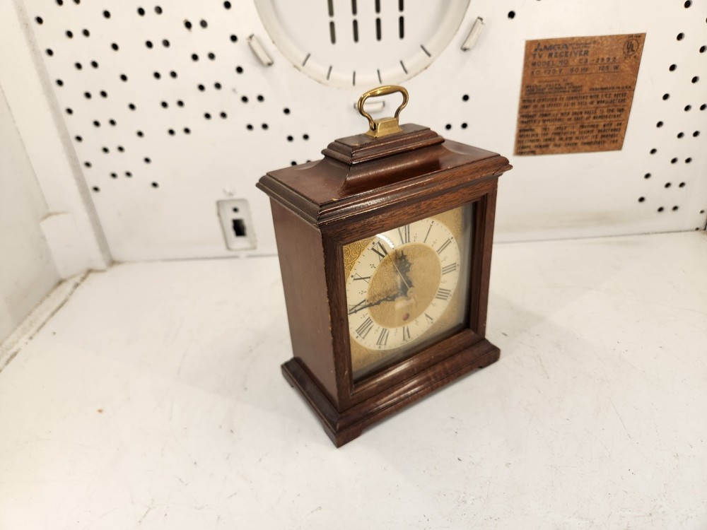 Vintage Seth Thomas Buckingham Electric Small Wooden Mantel Clock E018-000