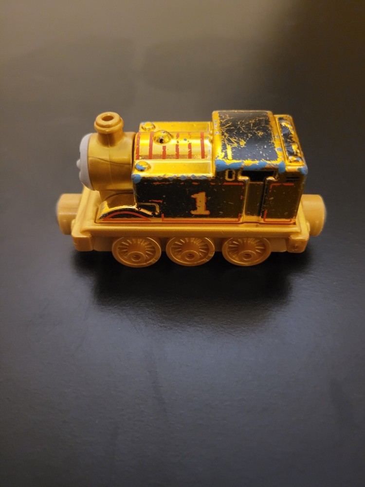 Thomas and Friends Take N Play 2013 Gold Thomas Special Edition Engine Train