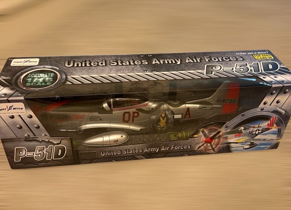 Flight Wing WWII P-51D Mustang Fighter Plane 1/18 Scale Diecast Model