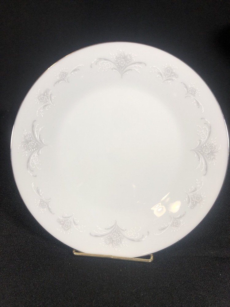 NORITAKE CASABLANCA 8 1/4