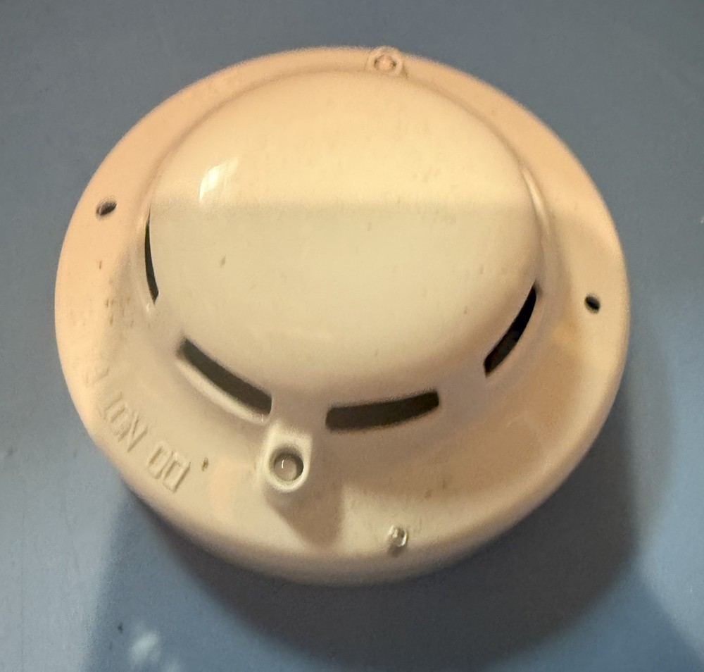 Fike 63-1024 Plug-In Analog Photoelectric Smoke Detector