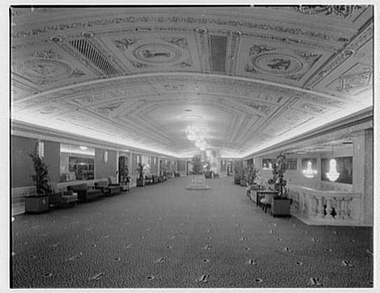Photo:New York NY Capitol Theater Mezzanine 1960 Broadway 51st St Interior