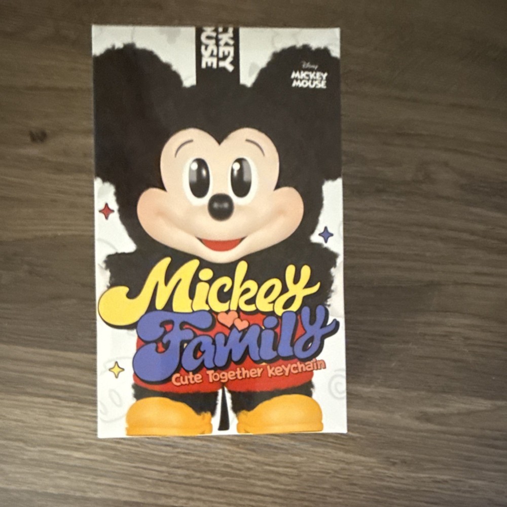 POP MART Disney Mickey Family Keychain Blind Box Figure 2025 Minnie Pluto