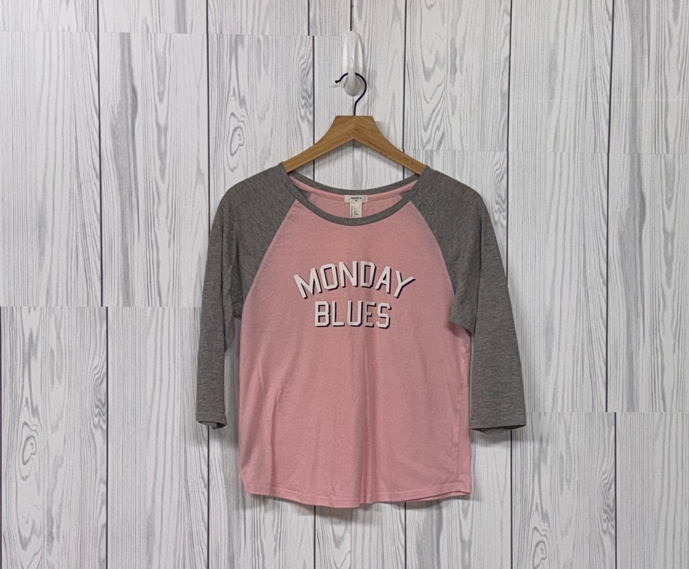 Forever 21 top womens size small t shirt graphic print long sleeve cotton