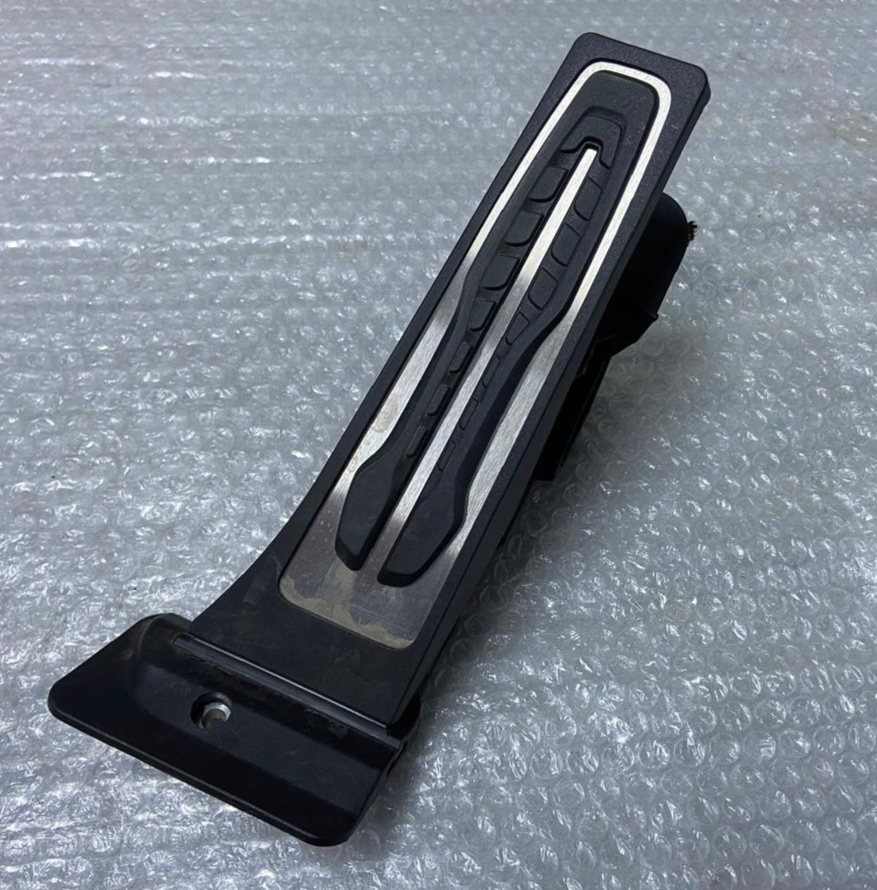 OEM BMW F44 G20 G21 G26 X3 G01 X4 ACCELERATOR PEDAL THROTTLE PEDAL GAS- 6889820