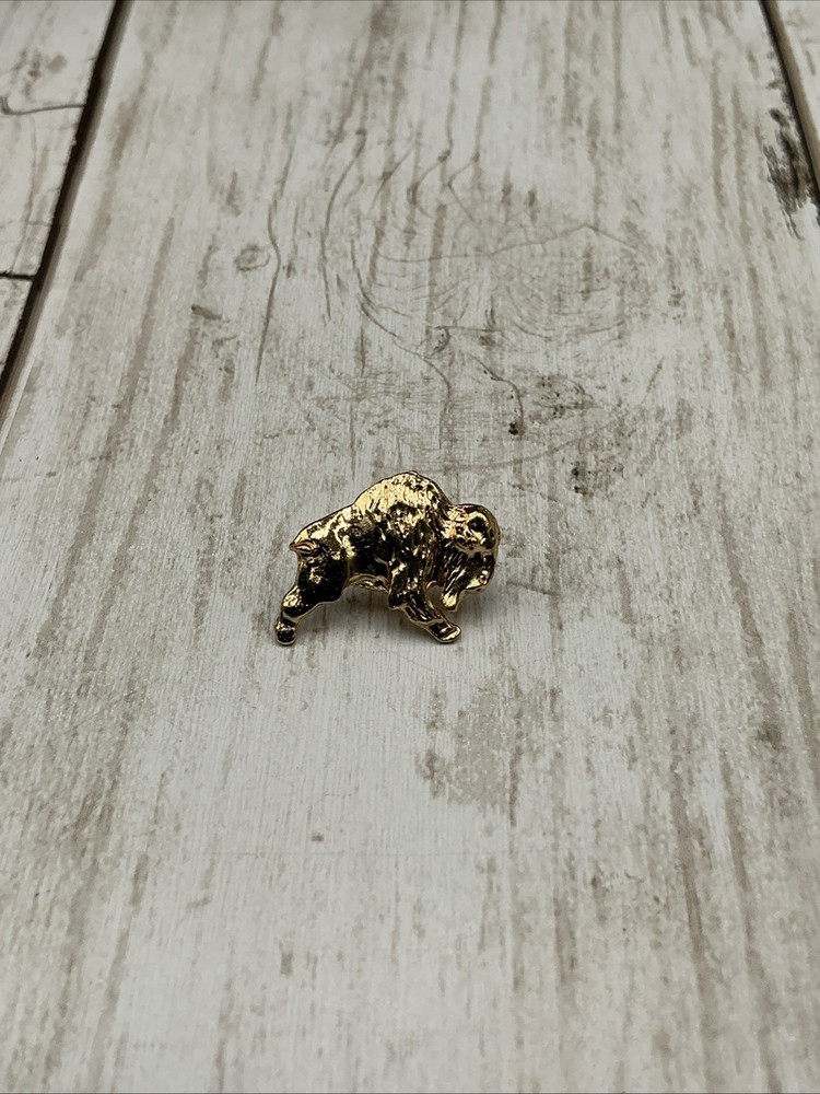 Vintage Gold-Tone American Buffalo Bison Lapel Hat Pin - Realistic Western Style