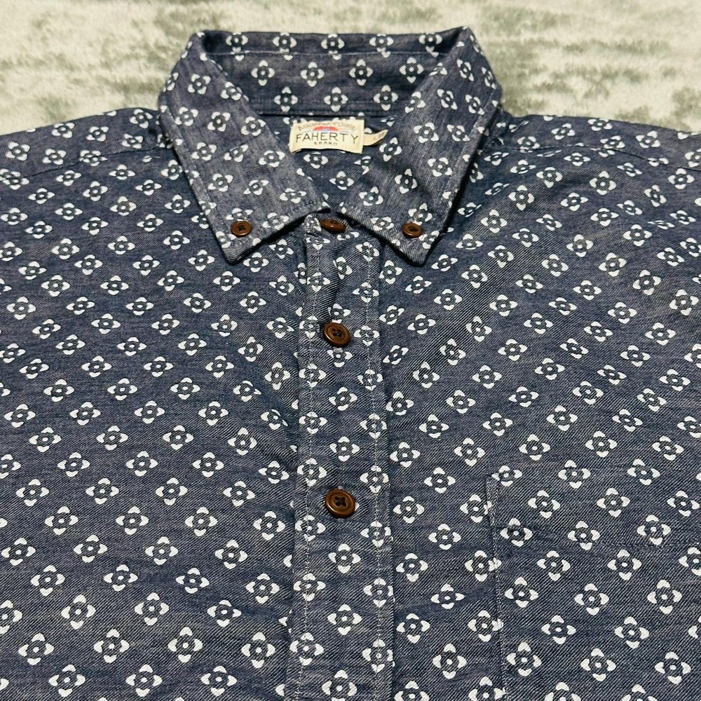 FAHERTY Shirt Men's L Blue Geometric Twill S/S Button Up Casual Coastal Preppy