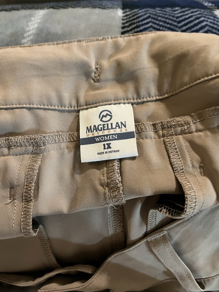 Magellan Women’s 1X Water Repellent Outdoorsy Shorts, Gray