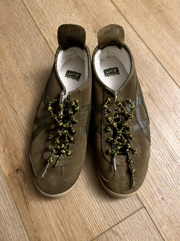Onitsuka Tiger Olive Shoes w/ Laces, US Women's 7 / EU 38, Faux Fur inner lining