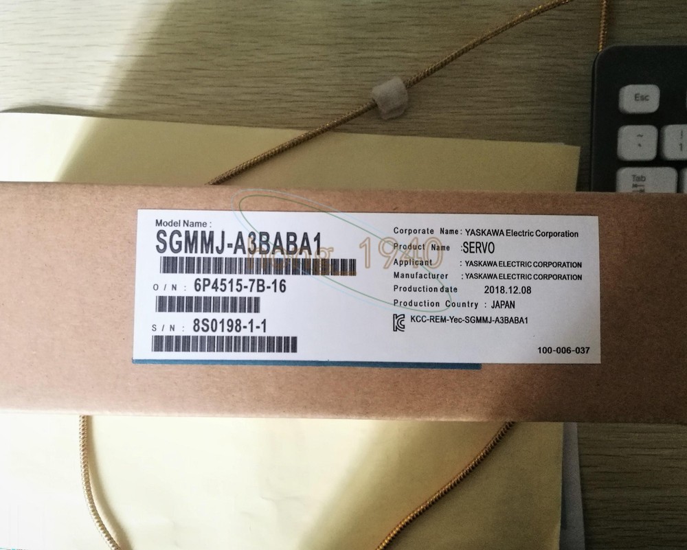 One Yaskawa Servo Motor Sgmmj-A3Baba1 New