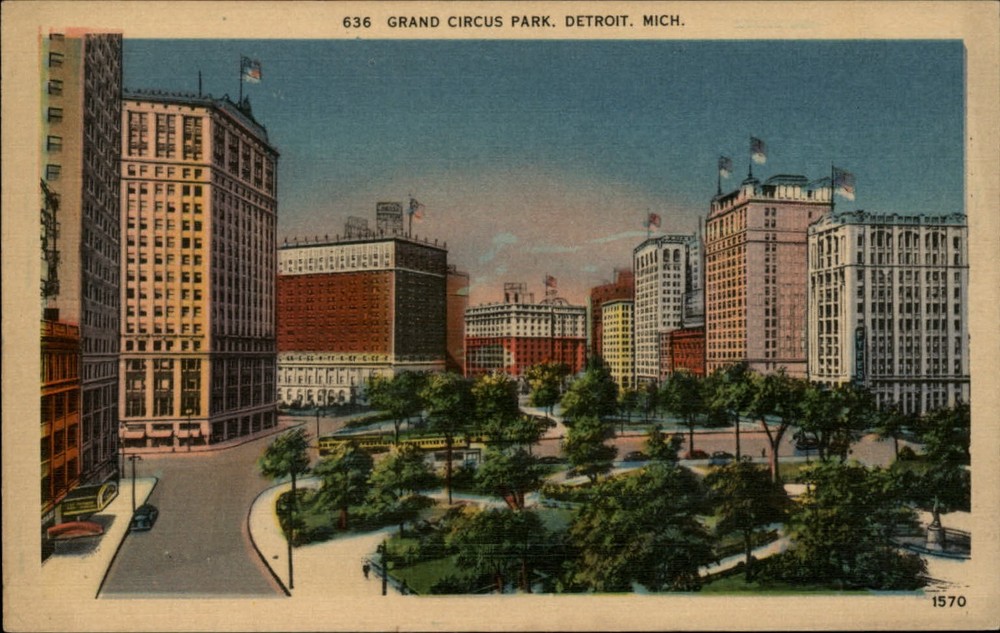 Michigan Detroit Grand Circus Park ~ 1930s linen postcard sku527