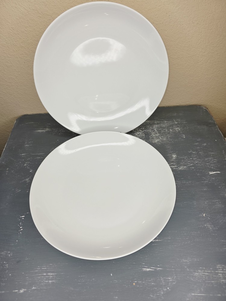 Crate & Barrel White Porcelain Dinner Plates 10.75