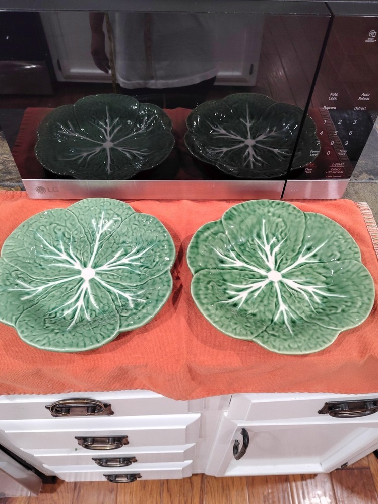 Two Green Majolica Cabbage 9 1/4” Luncheon Plates Bordallo Pinheiro Portugal #2
