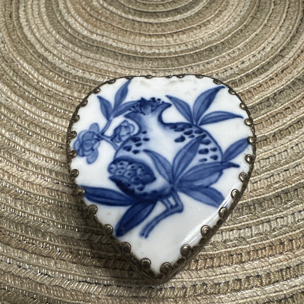 Vintage Chinese Porcelain Shard Trinket Box Blue Silver