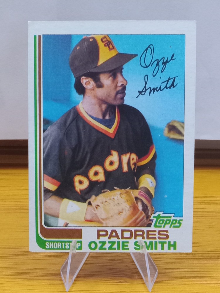 🔥 1982 Topps  #95 - Ozzie Smith San Diego Padres / Cardinals Hall of Famer