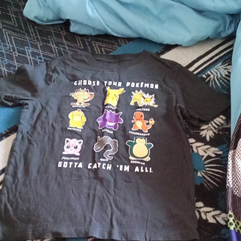 Old Navy Boys Size M (8) Pokémon Graphic T-Shirt Black