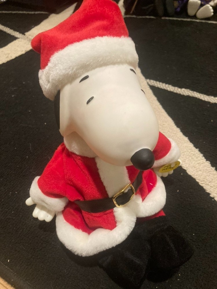 GEMMY Vintage Musical SANTA SNOOPY Figure Peanuts Character 12” Christmas