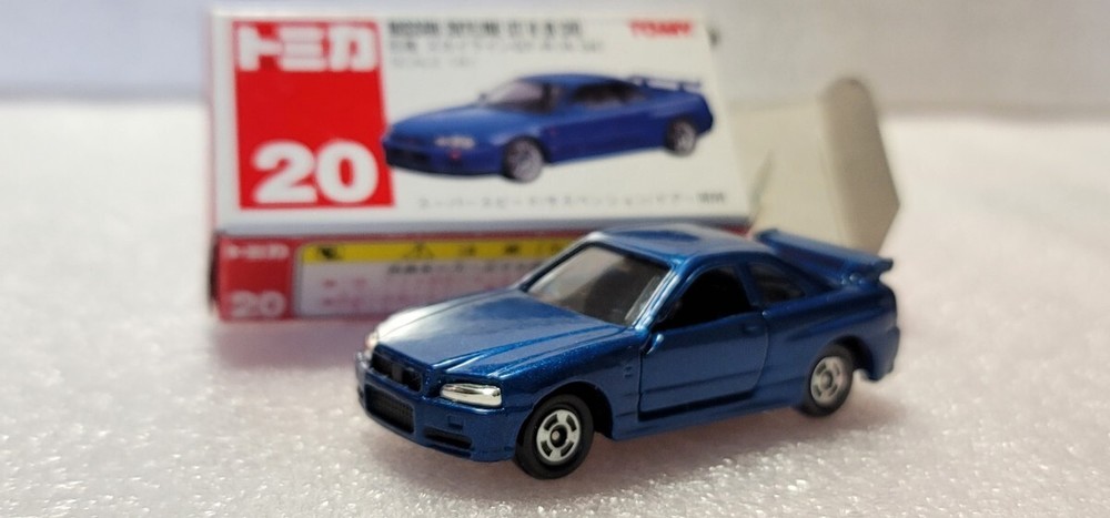 Takara Tomy Tomica Skyline GT-R R34 Mini Car