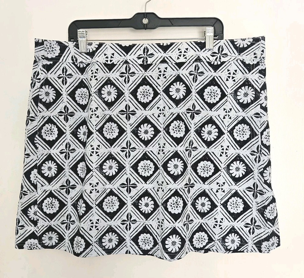 Ripskirt Hawaii Length 2 Black & White Floral Perfect Wrap Skirt Size 2XL XXL