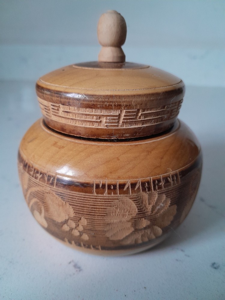 VTG Hand Carved Wooden Ginger Jar Puerto Vallarta Floral Pattern Lid Signed 1995