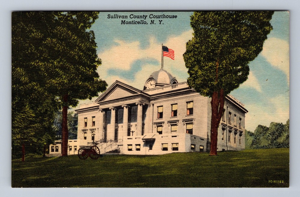 Monticello NY-New York Sullivan County Courthouse Vintage Postcard