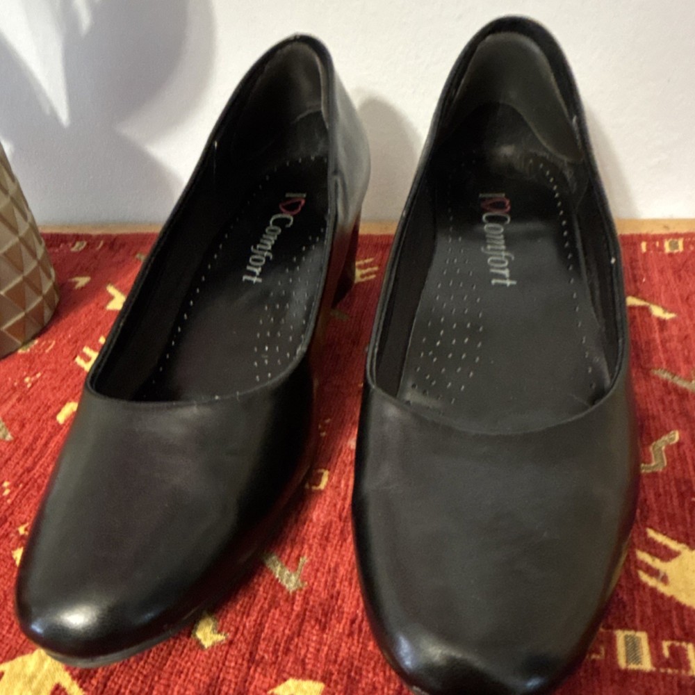 I Love Comfort Women's Comfort Slip-On Dress Shoes Black Faux Leather 7M