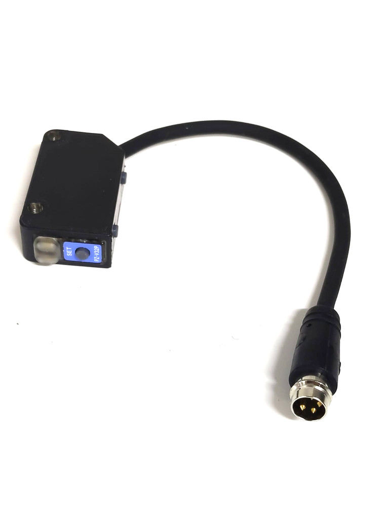 2Pcs.KEYENCE PZ-V32P proximity sensor