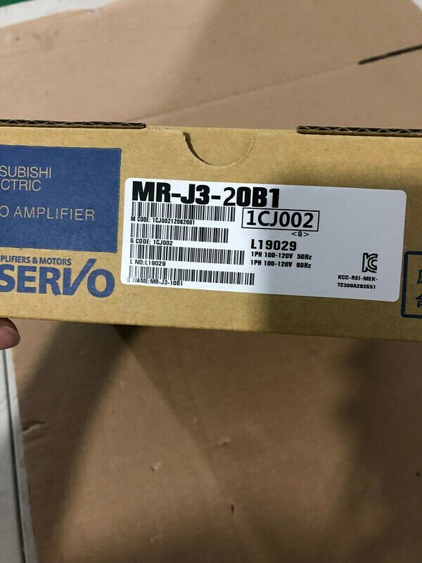 1PC New Mitsubishi MR-J3-20B1 In Box Servo Driver MRJ320B1 Sealed
