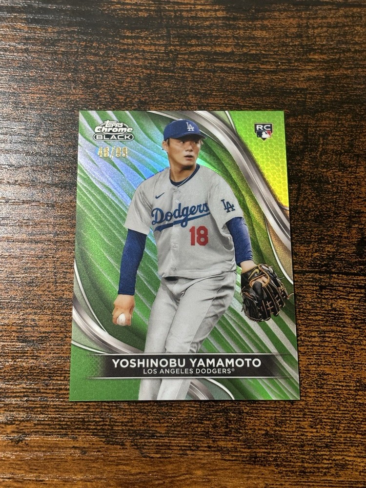 2024 TOPPS CHROME BLACK GREEN REFRACTOR #18 YOSHINOBU YAMAMOTO /99 ROOKIE RC