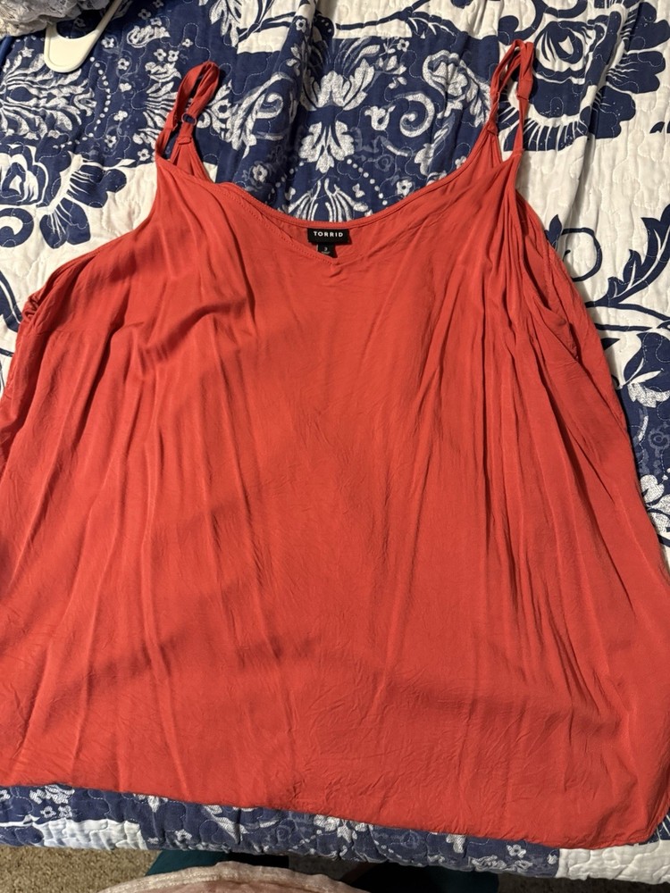 Torrid Plus Size 3 Red Sleeveless Camisole Tank Top V-Neck Adjustable Strap