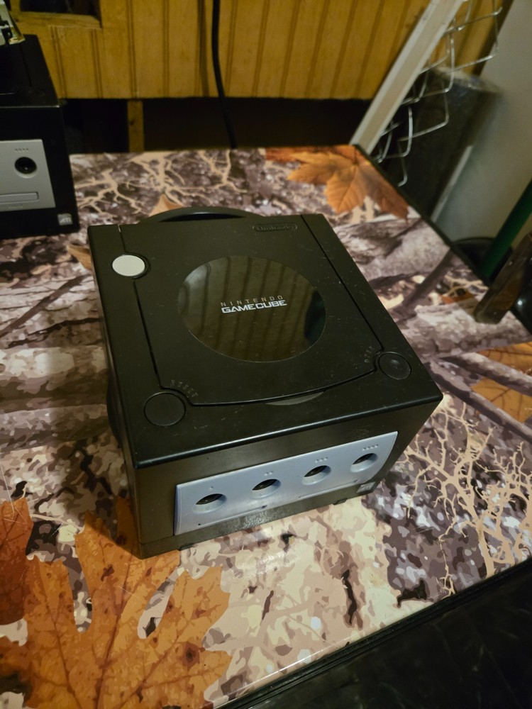 Nintendo gamecube DOL-001 black console ONLY tested working