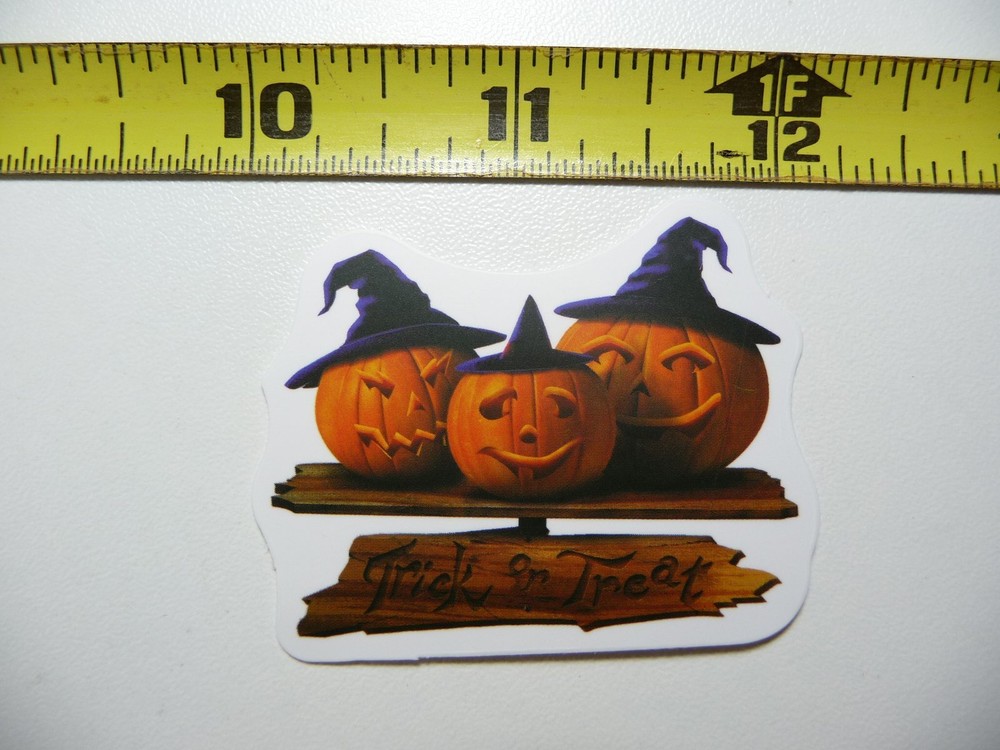 HALLOWEEN TRICK ER TREAT PUMPKINS STICKER DECAL FALL SEASON DECORATION