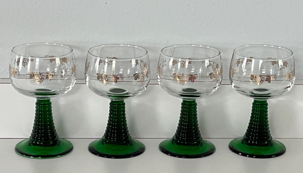 Vintage Luminarc - France - Cordial Glasses - Gold Grape Design - Set of 4