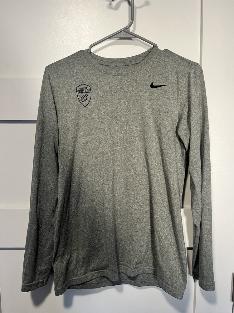 Nike Dri-FIT Cleveland Cavaliers Unisex Gray Long Sleeve T-Shirt S