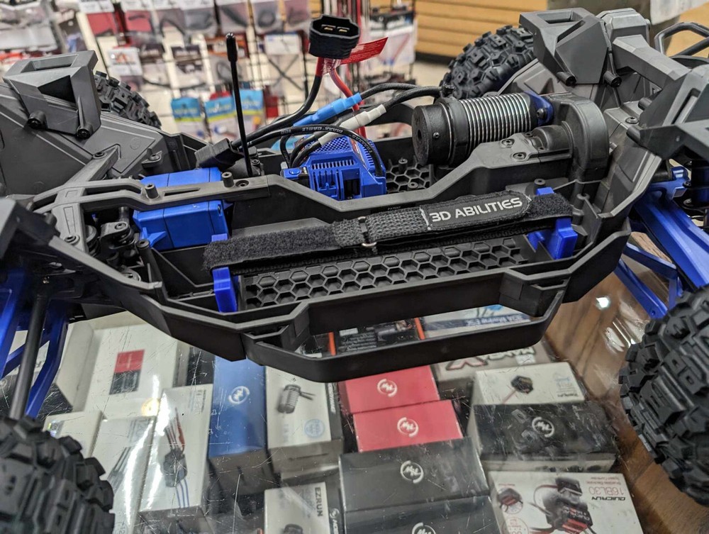 Battery Hold Down Mounts / Straps - Compatible w/ Maxx Slash