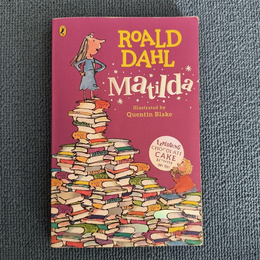 Matilda Roald Dahl 2007 Penguin English Edition Illustrated by Quentin Blake