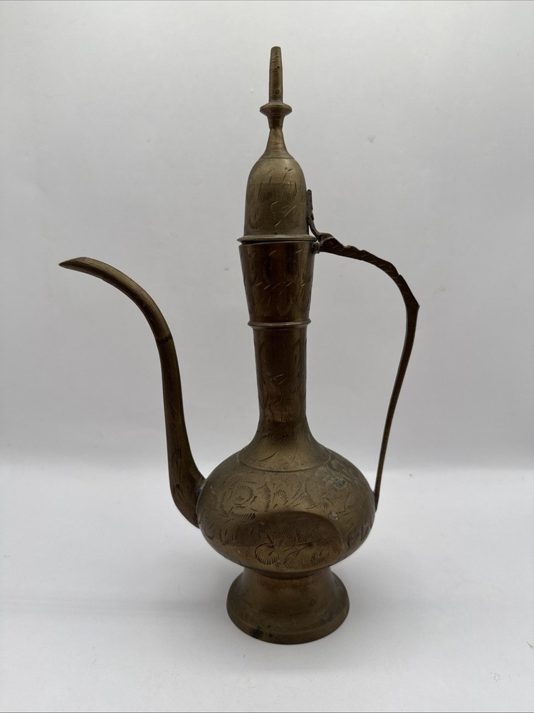 Vintage Etched Brass Sarna Pitcher Ewer Brass Tea Hinged Lid Made in India 10”