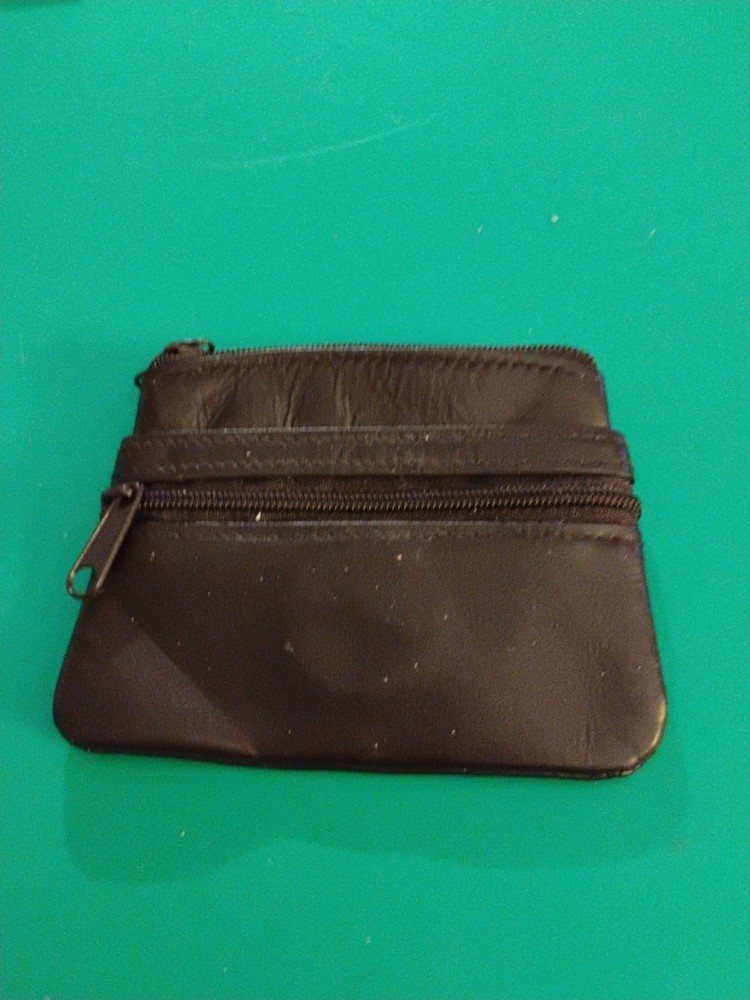 Buxton Genuine Leather Coin Purse Old