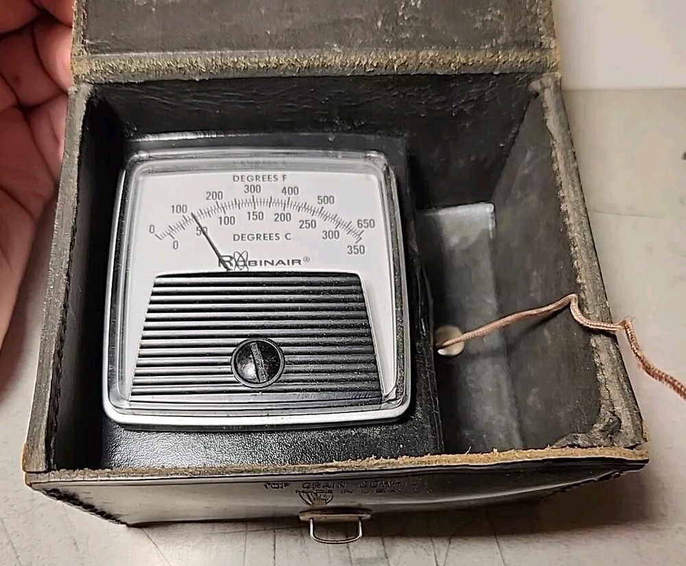 VINTAGE Robinair 12473 Thermocouple Temperature Tester In Leather Case