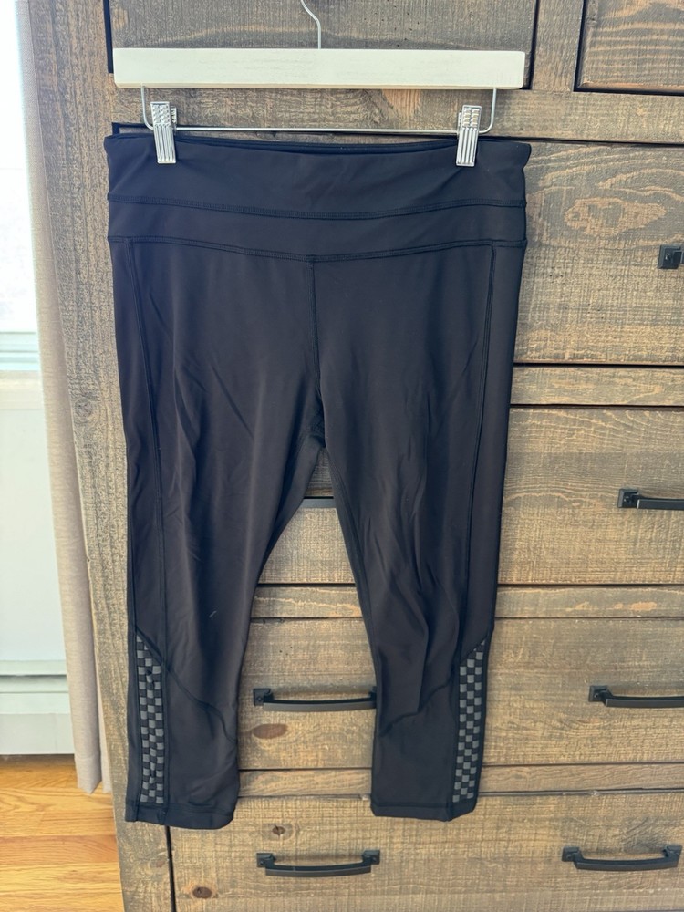 Lululemon Women’s Black Crop Leggings Size 8