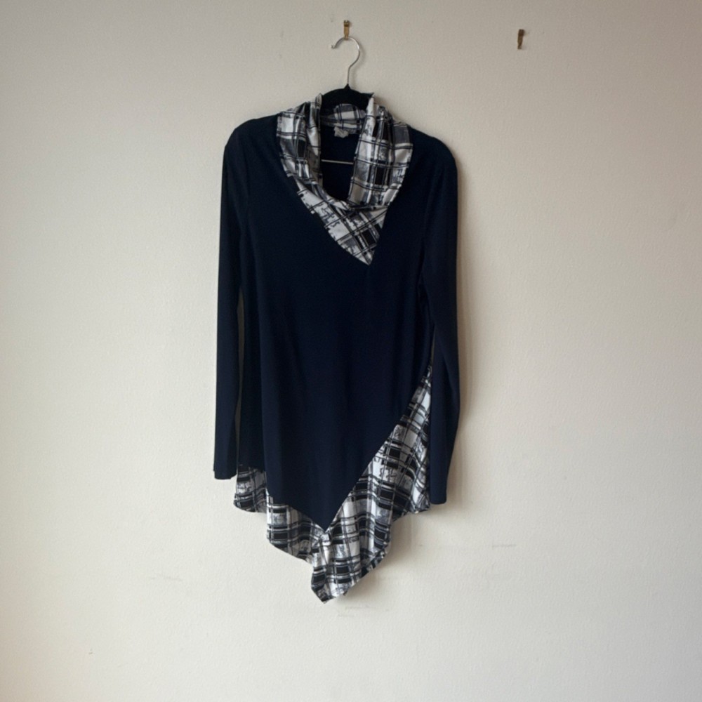 One Fashion Plaid Cowl Neck Tunic Blouse Black White Long Sleeve Size M
