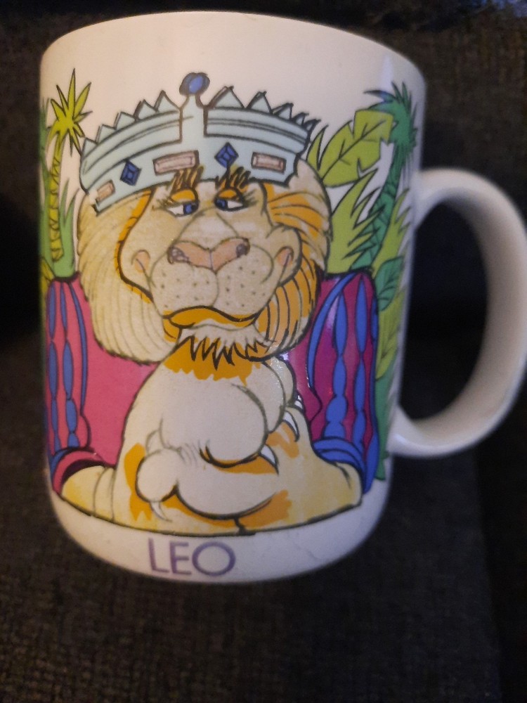 Vintage Avon Zodiac Coffee Mug- Leo