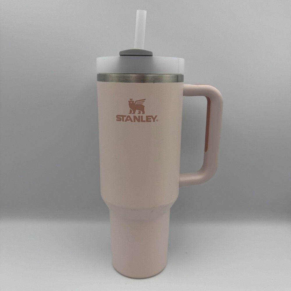Stanley Adventure Quencher H2.0 FlowState Tumbler 40oz Rose Quartz Pink Mug