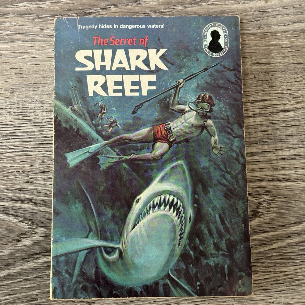The Secret of Shark Reef (The Three Investigators #30) by Hitchcock Library 1979