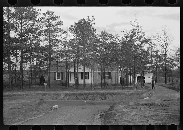 Photo:1930s Rural Cabin House Trees Dirt Road Men