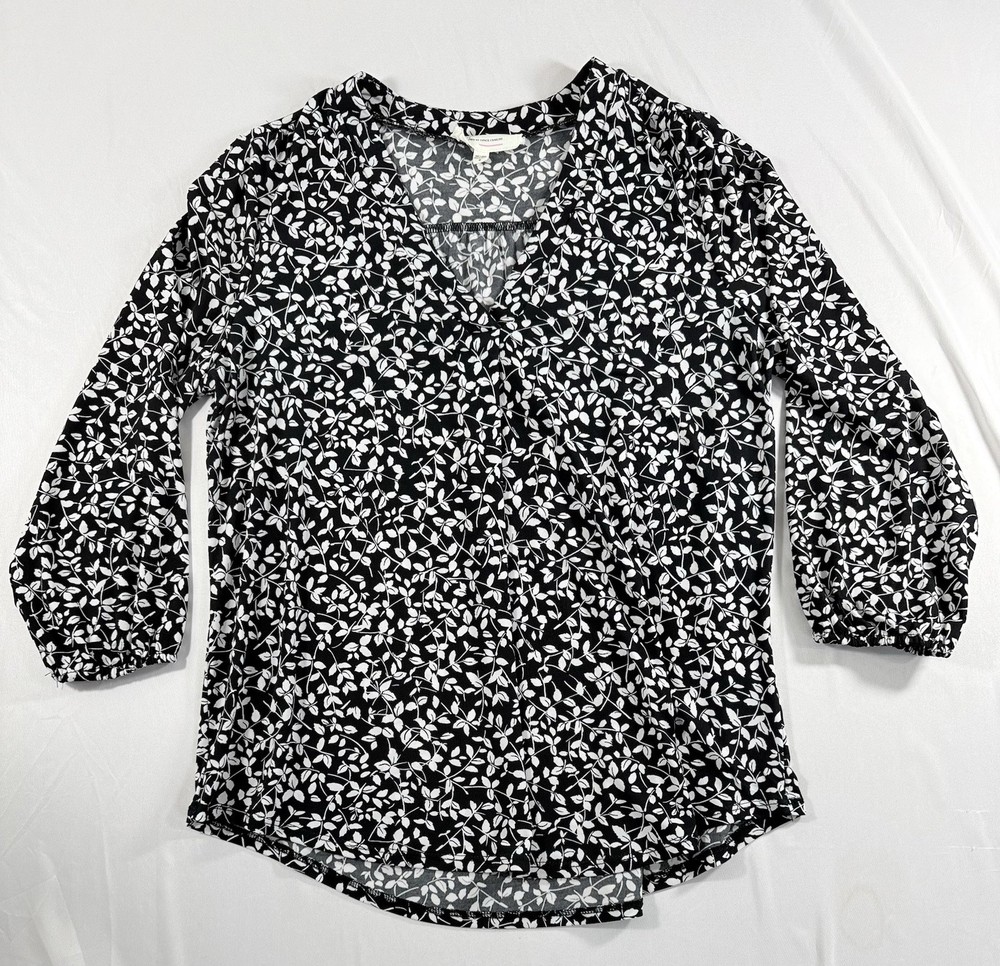 Two by Vince Camuto Black White Leaf Print V Neck Blouse Women’s Medium